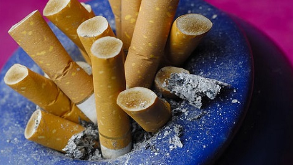 رائع هذه أول دولة تقوم بمنع السجائر في العالم