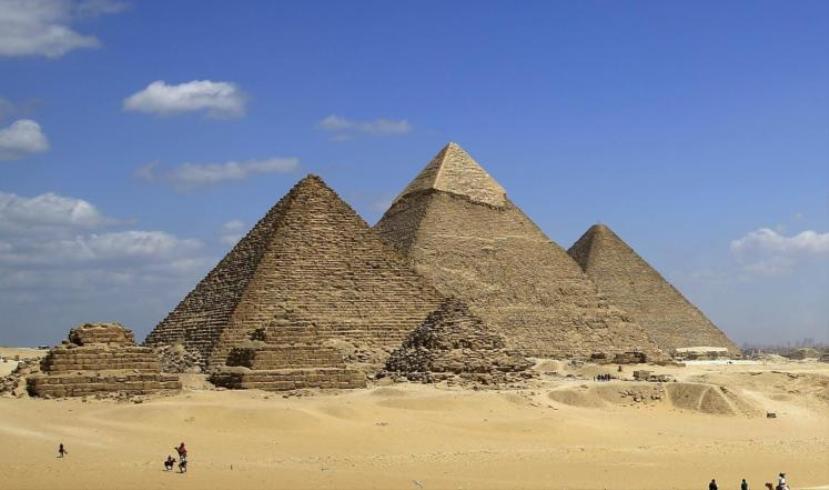 هذا هو فك لغز بناء الأهرامات المصرية بالدليل